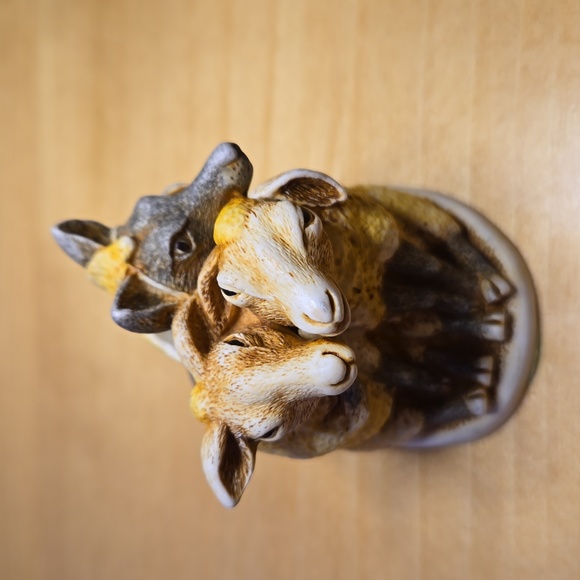 Harmony Kingdom "Mutton Chops" Sheep & Wolf Box Figurine - Picture 5 of 12